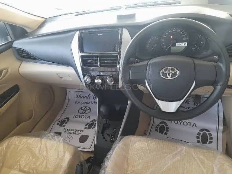 Toyota Yaris 2025 4