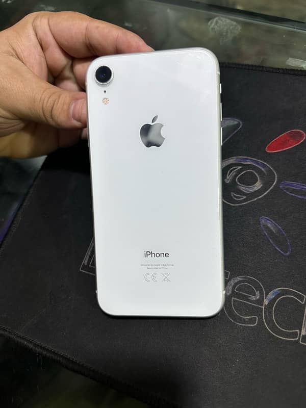 iphone Xr  64 Gb 0