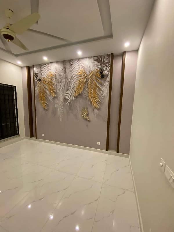 10 Marla Luxury Non Furnished Upper Portion Available For Rent In Bahria Town Lahore 1