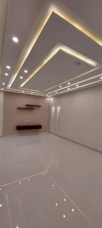 10 Marla Luxury Non Furnished House For Rent Available In Bahria Town Lahore 13