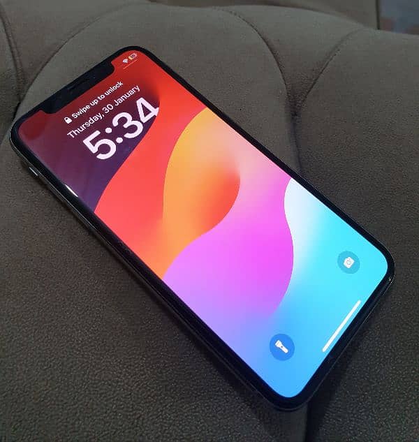 IPHONE XS - NON-PTA - EXCELLENT CONDITION 2