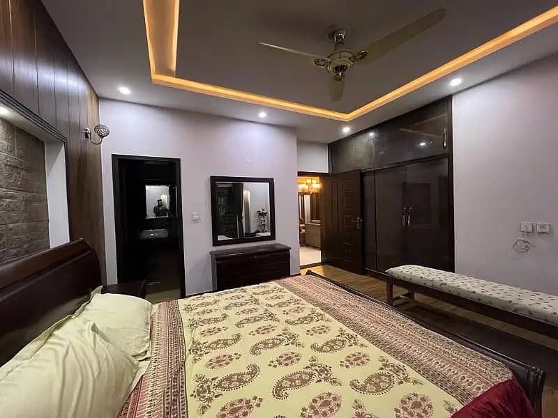 10 Marla Luxury Furnished Upper Portion For Rent In Bahria Town Lahore 3