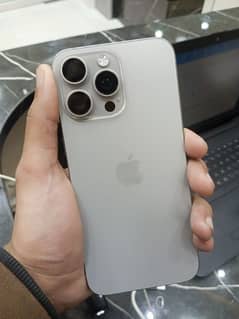 iPhone 15 Pro Max