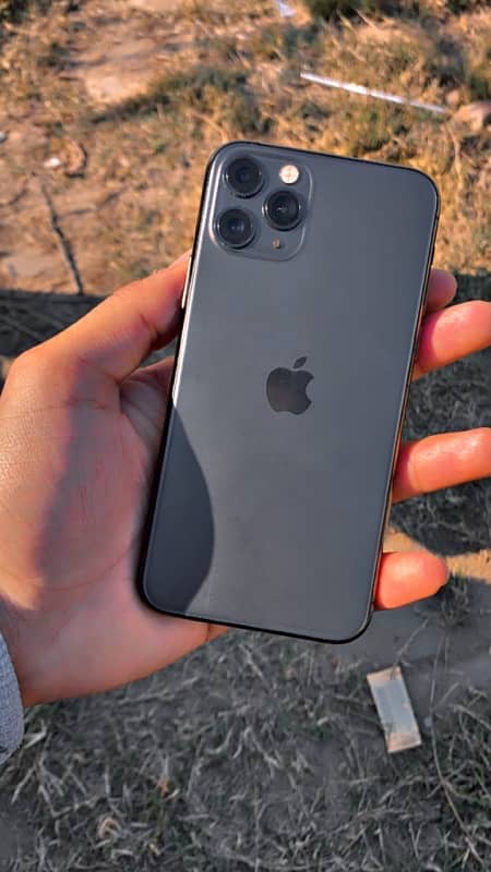 iPhone 11 Pro 0