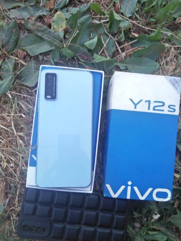 Vivo Y12s 3