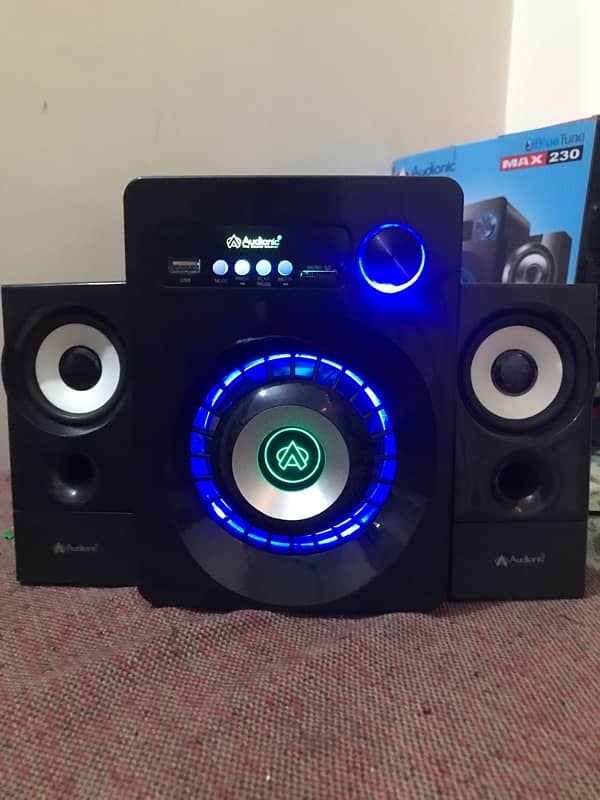 AUDIONOC home threator only box open he 2speaker/woffer he 0