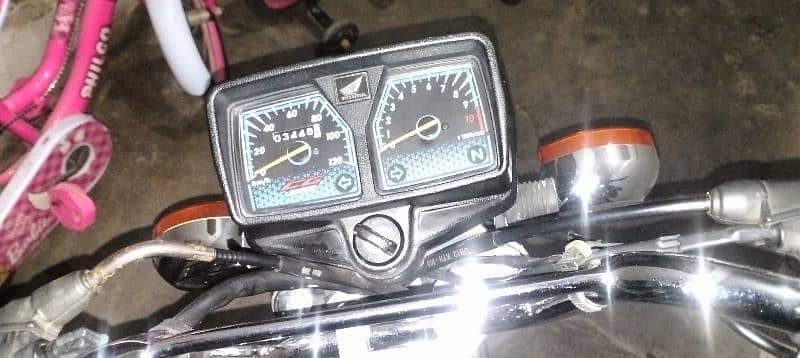 Honda 125 self start for sale 3400 total gunion Chala hai 0