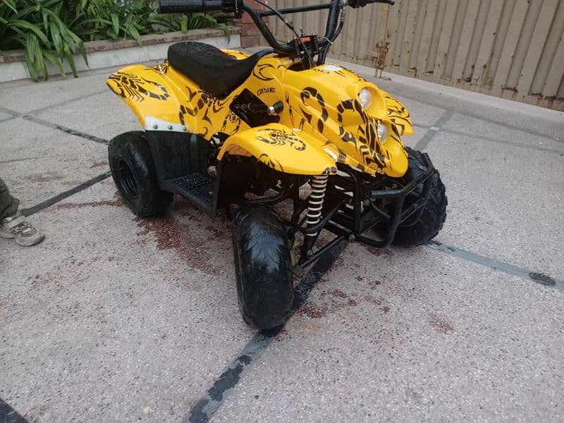 atv quad bike just like new 0