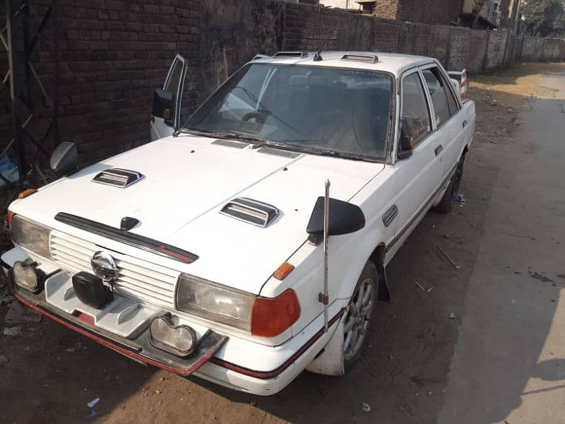 Nissan Sunny 6