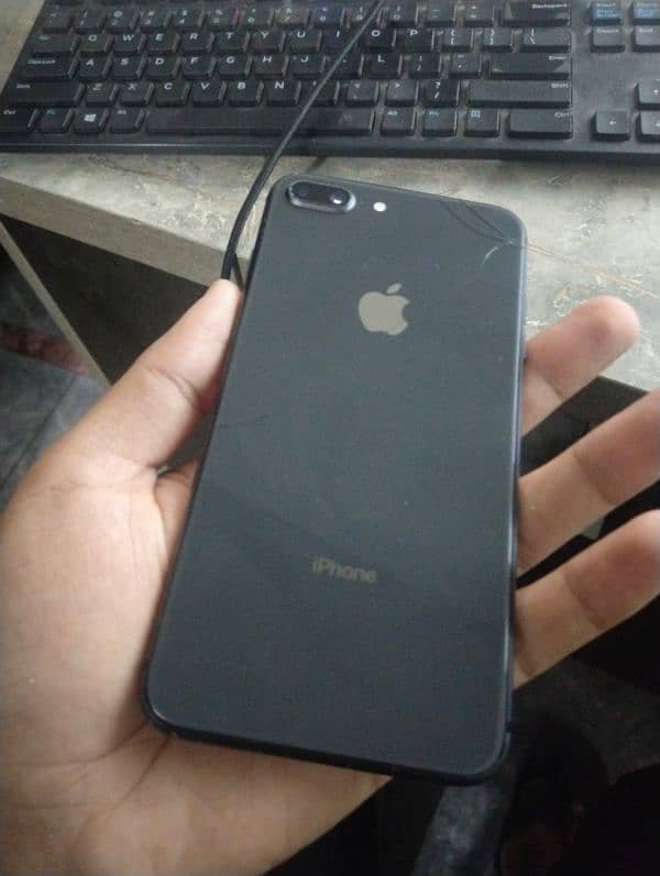 I phone 8 plus non PTA 1