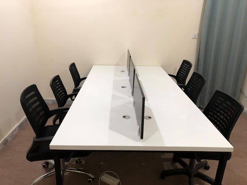 6 person work station available for sale in Hostel City 1