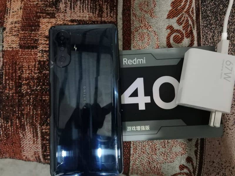 Redmi K40 0