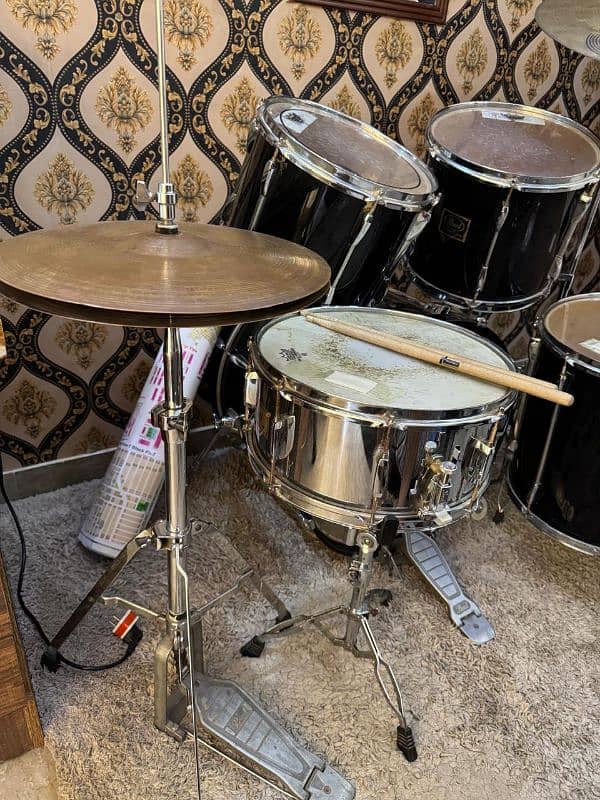 Pearl Drum Kit For Sale 10