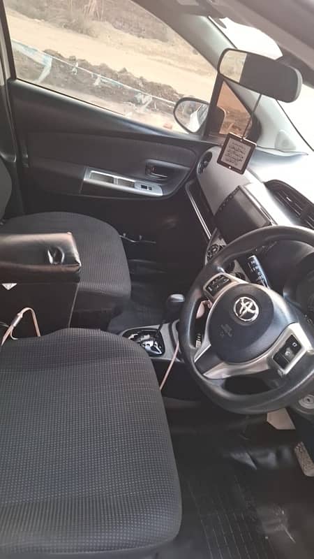 Toyota Vitz 2016 5