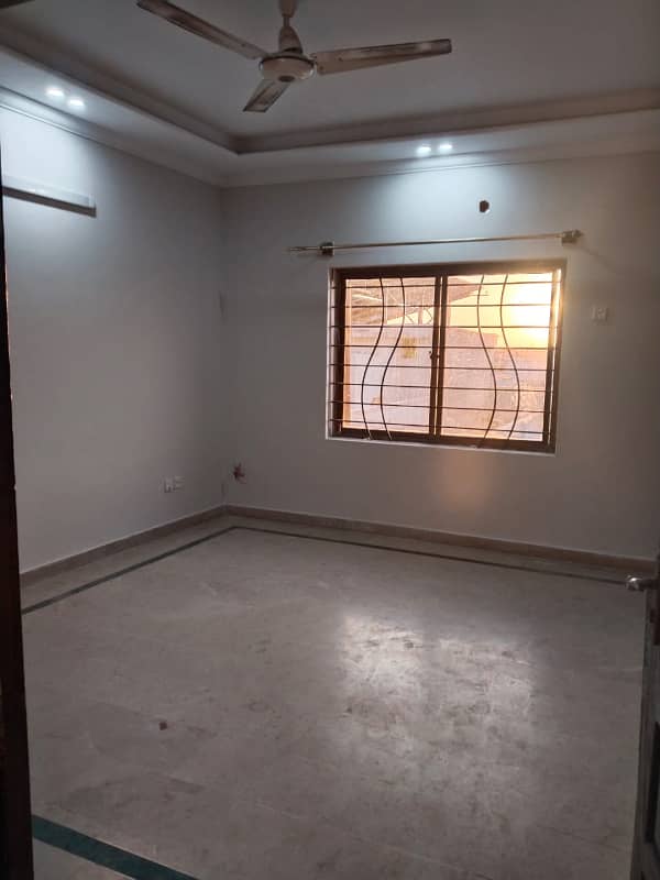 10 MARLA UPPER PORTION AVALIABLE FOR RENT 7