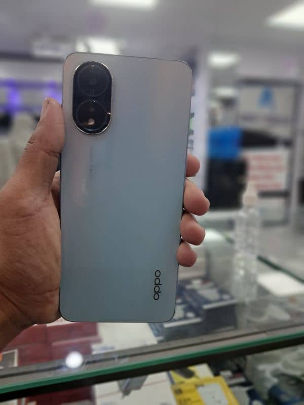 OPPO A18 0