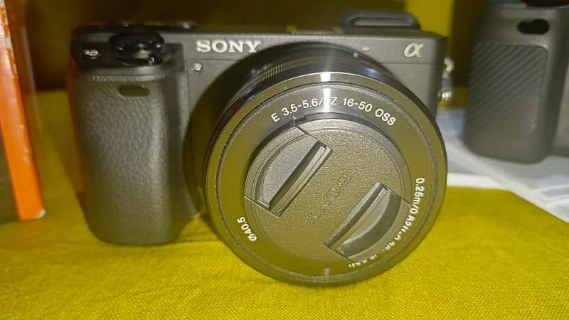 sony 6400 with ket lense with box and all accessories 8