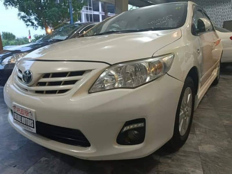 Toyota Corolla Altis 2013 1