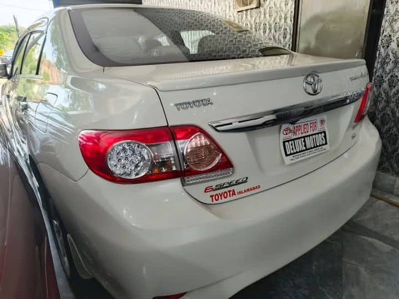 Toyota Corolla Altis 2013 4