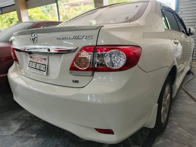 Toyota Corolla Altis 2013 5