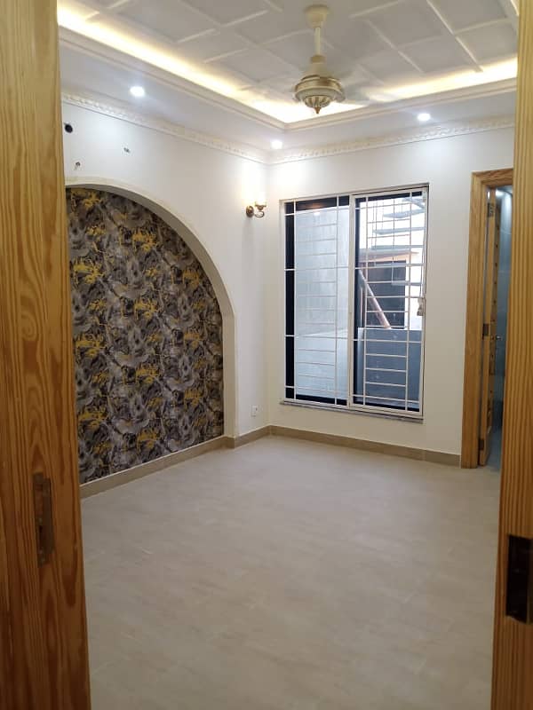 10 Marla House For Sale In Paragon City Lahore 9