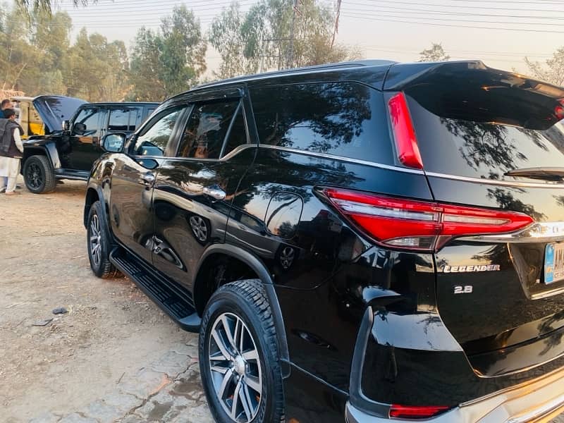 Toyota Fortuner 2019 1