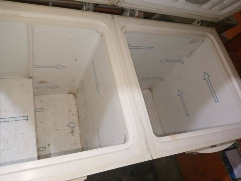 freezer for sell condition good 2