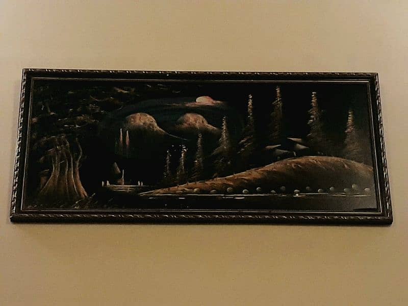 Beautifull wall hanging scenery with proper frame. 2