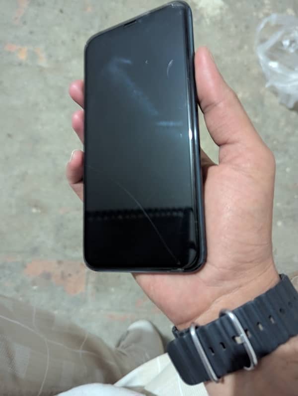 i phone 11 pro max 256 GB dual sim pta proved 1