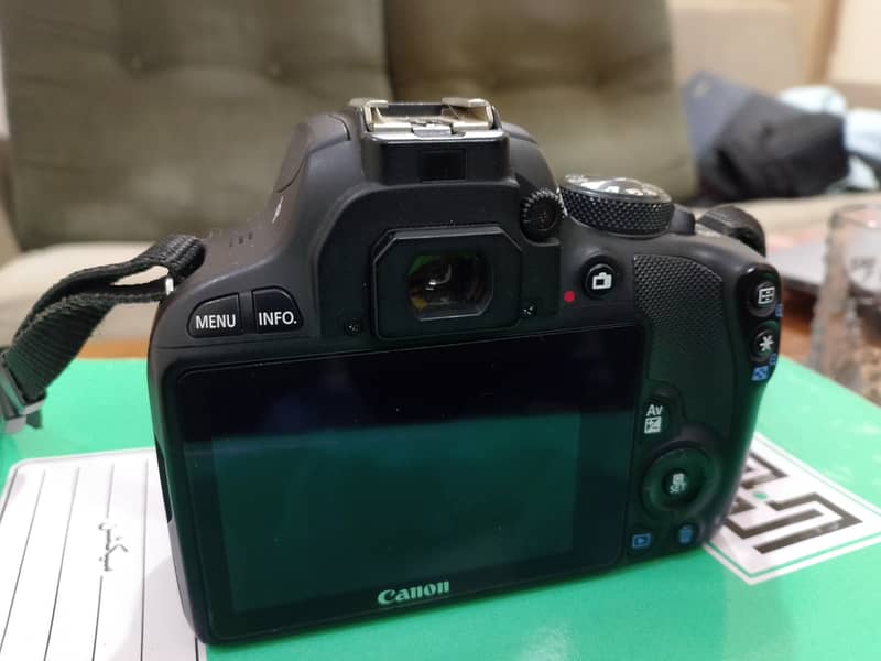 DSLR Camera 3