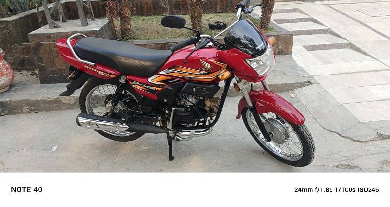 HONDA PRIDER 2022 MODEL USED 4200 KM ONLY CALL 03166900271 0