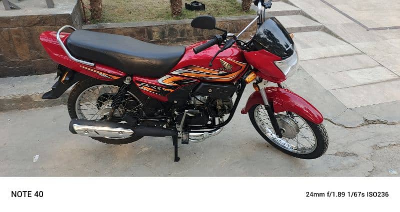 HONDA PRIDER 2022 MODEL USED 4200 KM ONLY CALL 03166900271 3