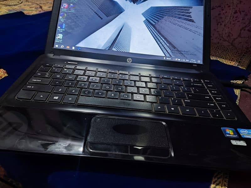 Hp 1000 laptop 1