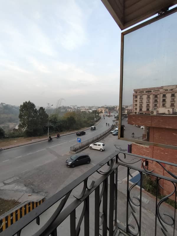 1 BED FURNISHED APARTMENT AVALIABLE FOR RENT IN BAHRIA HEIGHTS 1 8