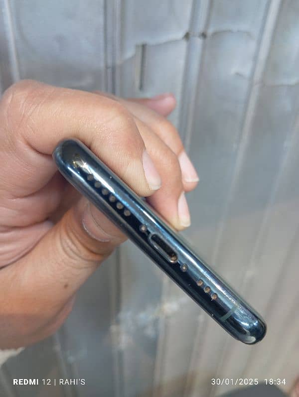 iphone 11 pro n iphone 12 pro, F. U, Non PTA, only call 03124500087 3