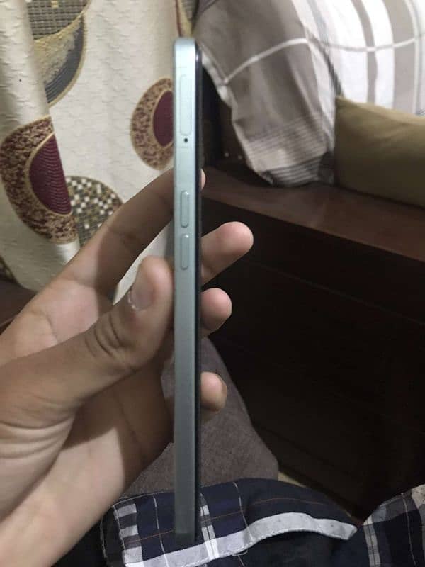 OPPO F21PRO 5g Full 10by10 condition box and charger available Ha 4