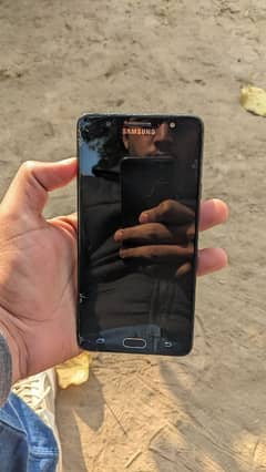 Samsung j7 max 32GB