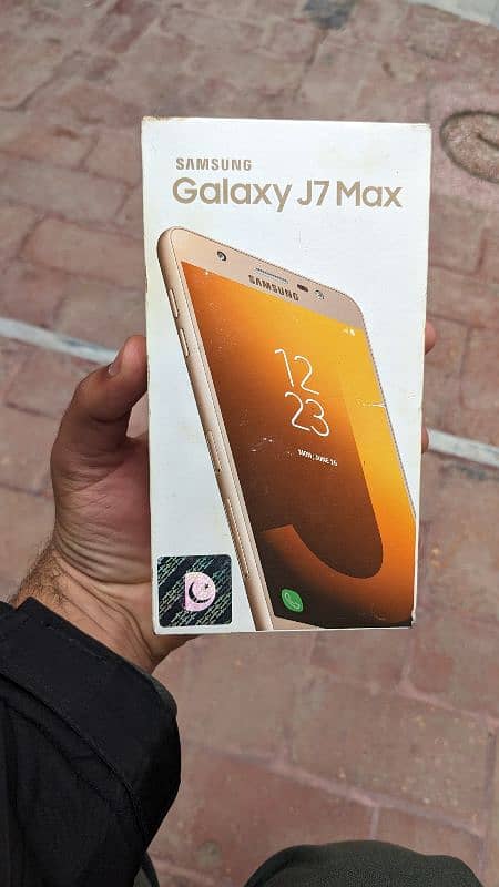 Samsung j7 max 32GB 7