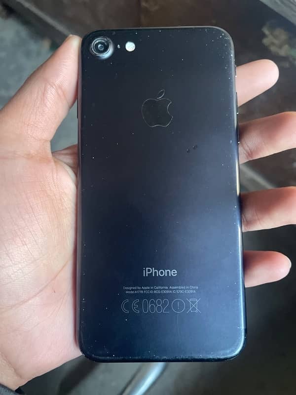 IPHONE 7  NON  PTA  FOR  SALE 2