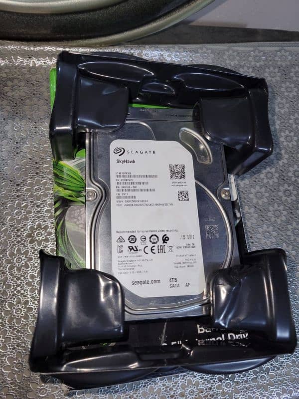 Seagate 4tb internal harddrive for sale 1