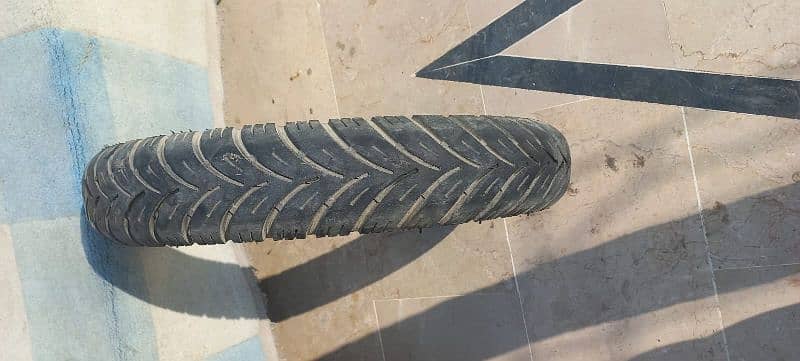 suzuki gs 150s frount and back tyre and tube argent sell 0