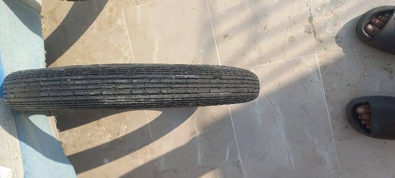 suzuki gs 150s frount and back tyre and tube argent sell 2