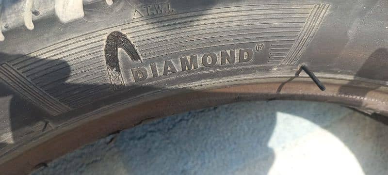 suzuki gs 150s frount and back tyre and tube argent sell 3