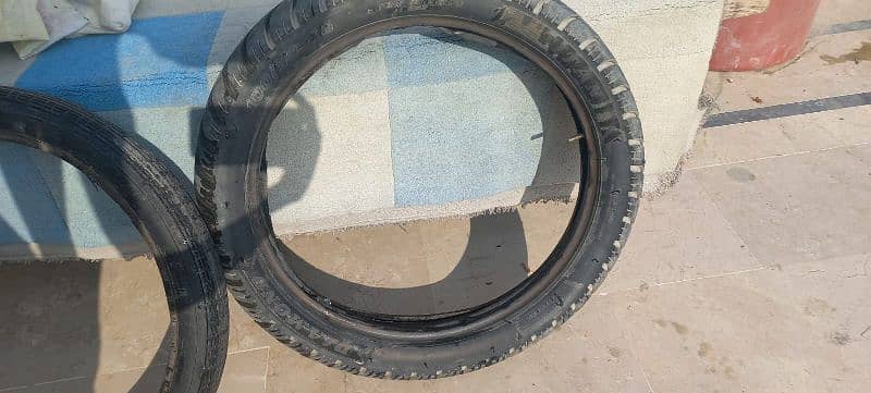 suzuki gs 150s frount and back tyre and tube argent sell 5