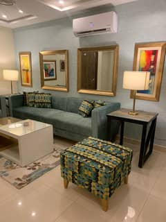 10 MARLA HOUSE FOR RENT IN BAHRIA TOWN LAHORE