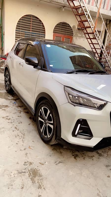 Daihatsu Rocky 2019 3