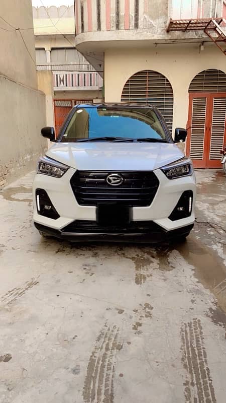 Daihatsu Rocky 2019 4