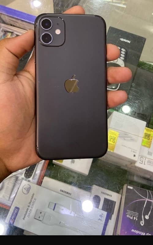 iPhone 11 factory unlocked 1