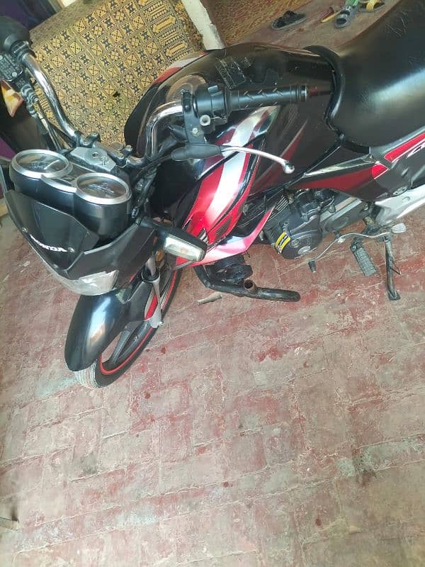 Honda CB150 Genuine Condition 1