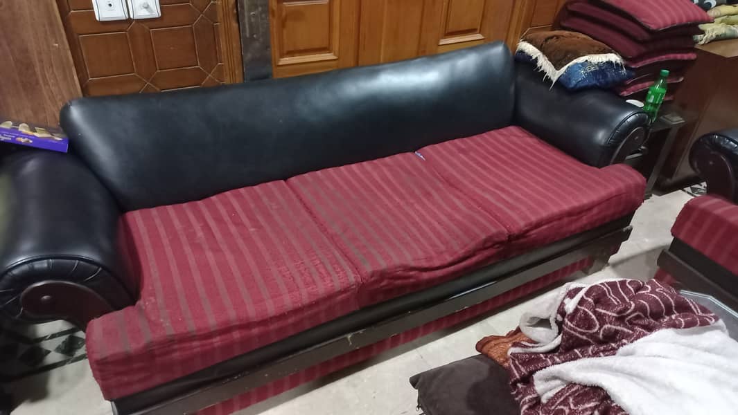 6 seater sofa set for urgent sale 2